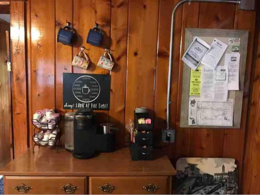 Royce'S Outpost Rustic Cabin Nearby Trails Mio 외부 사진